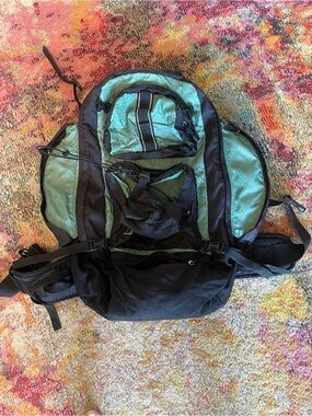 Eddie Bauer Travel BackPack 22x12x7D internal frame large hiking lightweight